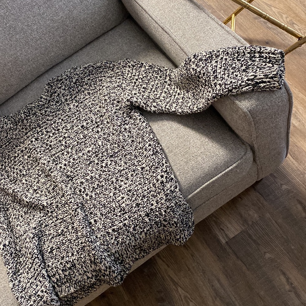 Sweater - Picture 3 of 3